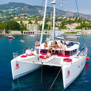Red Sail Bateau-hôtel